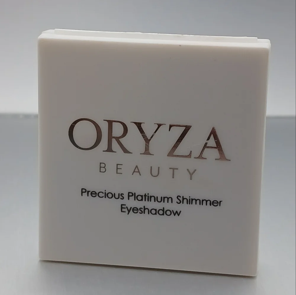 5 For $25 Item🌸 Oryza Precious Platinum Shimmer Eyeshadow - Picture 2 of 4